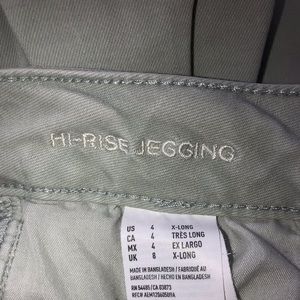 American Eagle Ripped Jeans